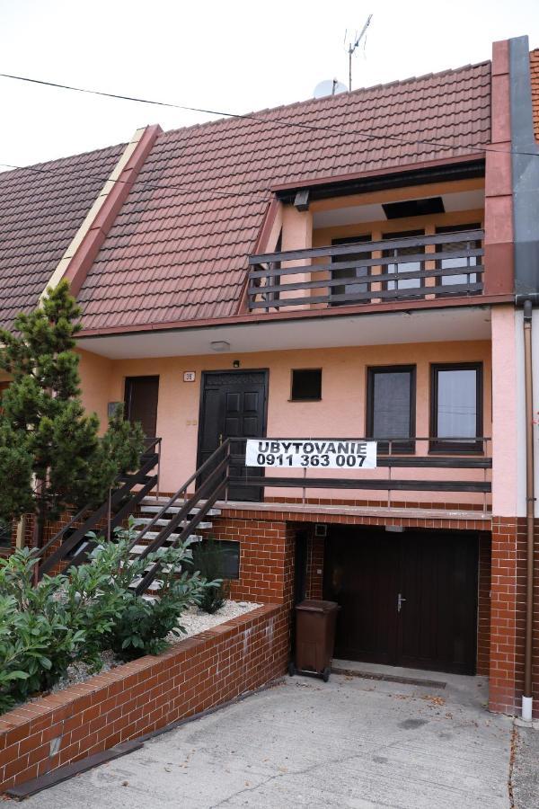 Ubytovanie Viktoria Dunajská Streda Exterior photo